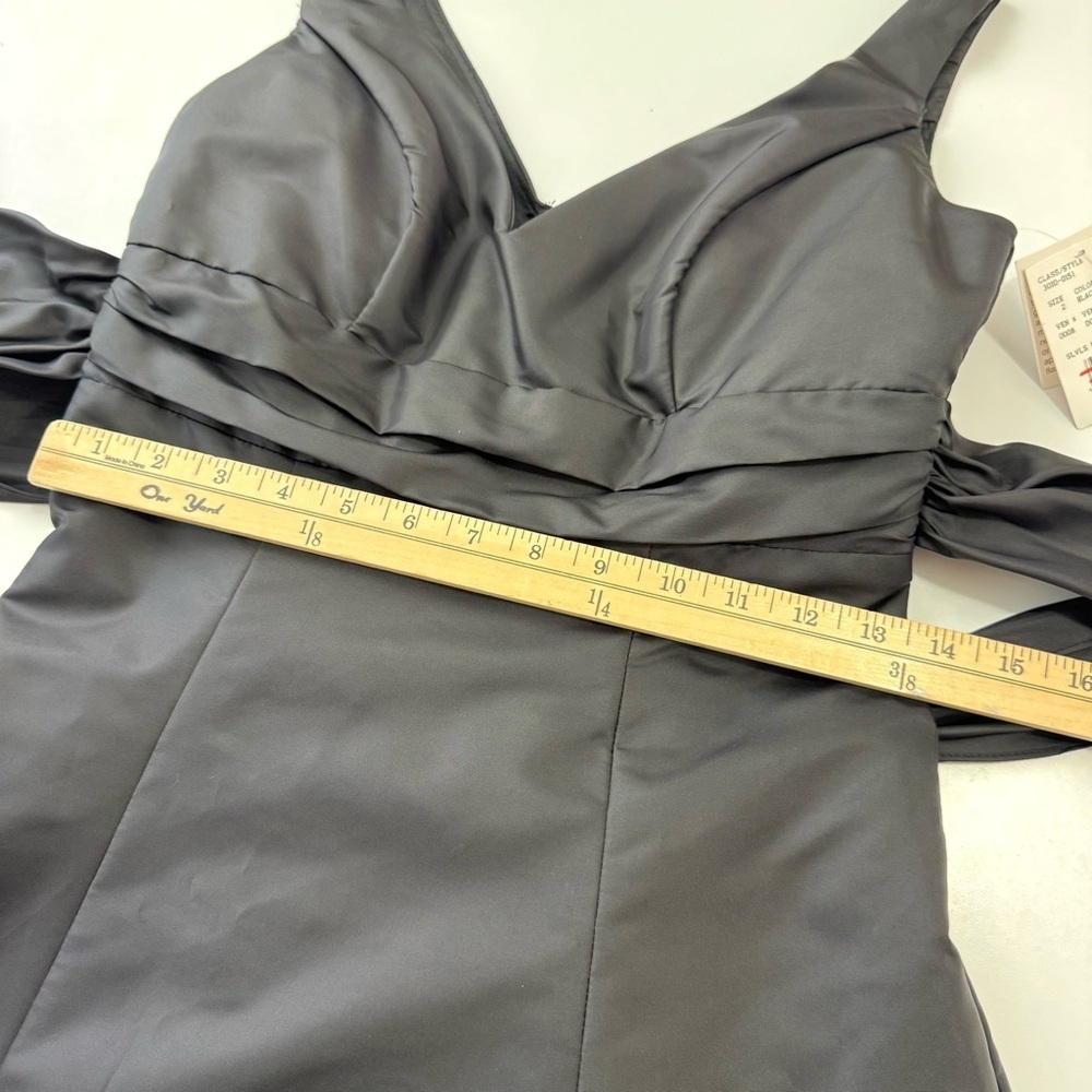 David's Bridal Sz 2 Black Bridesmaid Formal Dress For & Flare W/ Bow Sash V-Neck - Picture 10 of 12
